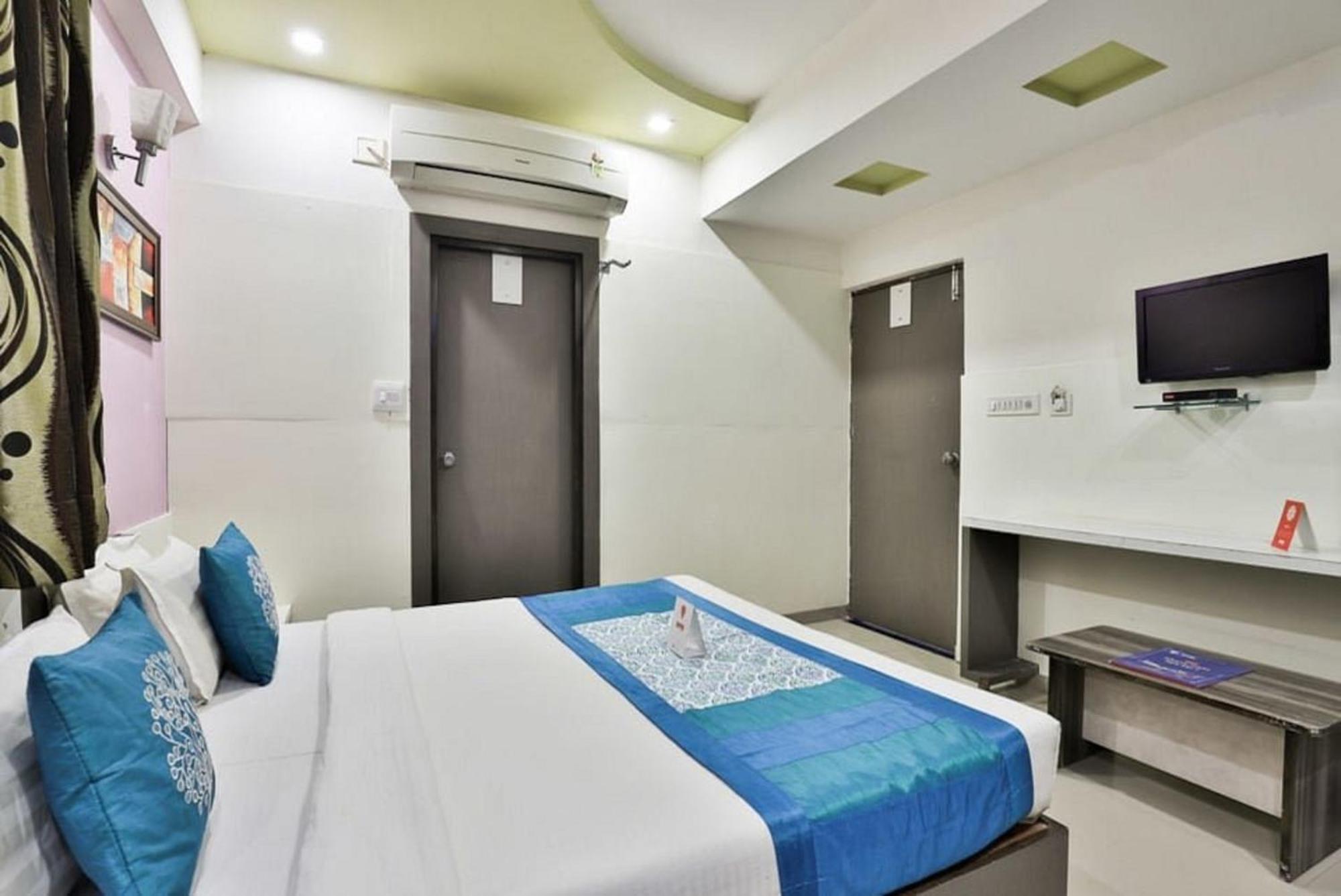 Hotel The Grand Pritam Gandhinagar Exterior photo