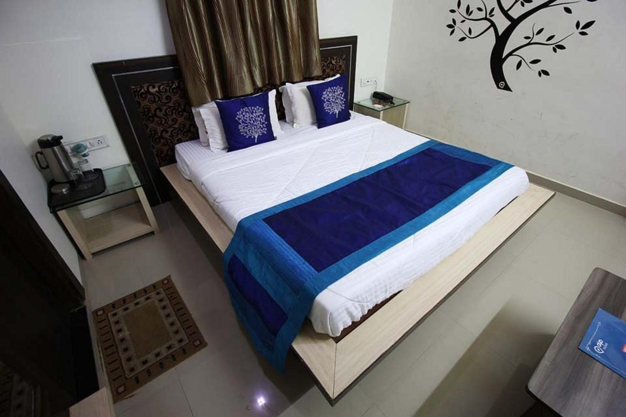 Hotel The Grand Pritam Gandhinagar Exterior photo